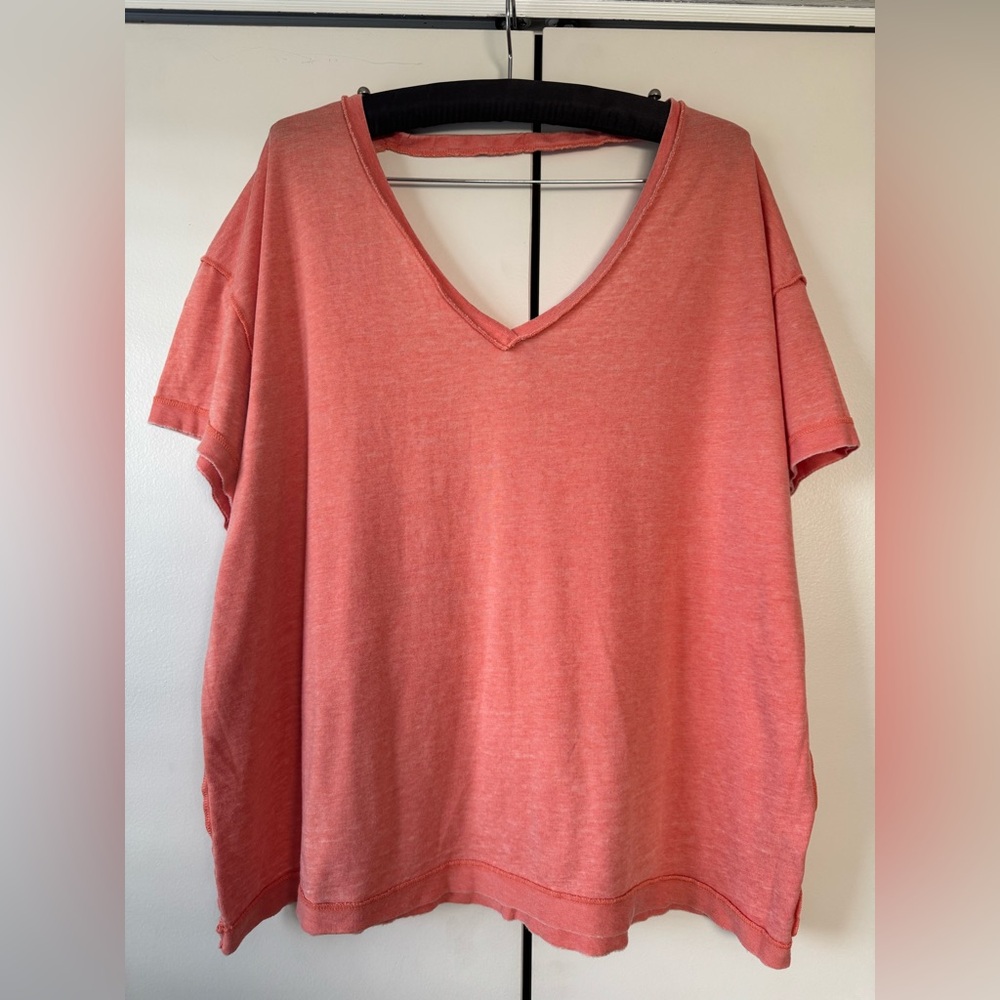 We The Free Peach V-Neck Open Back Short Sleeve Tee